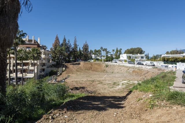 Building Plot for sale in Marbella - € 1,750,000 (Ref: 9134305)