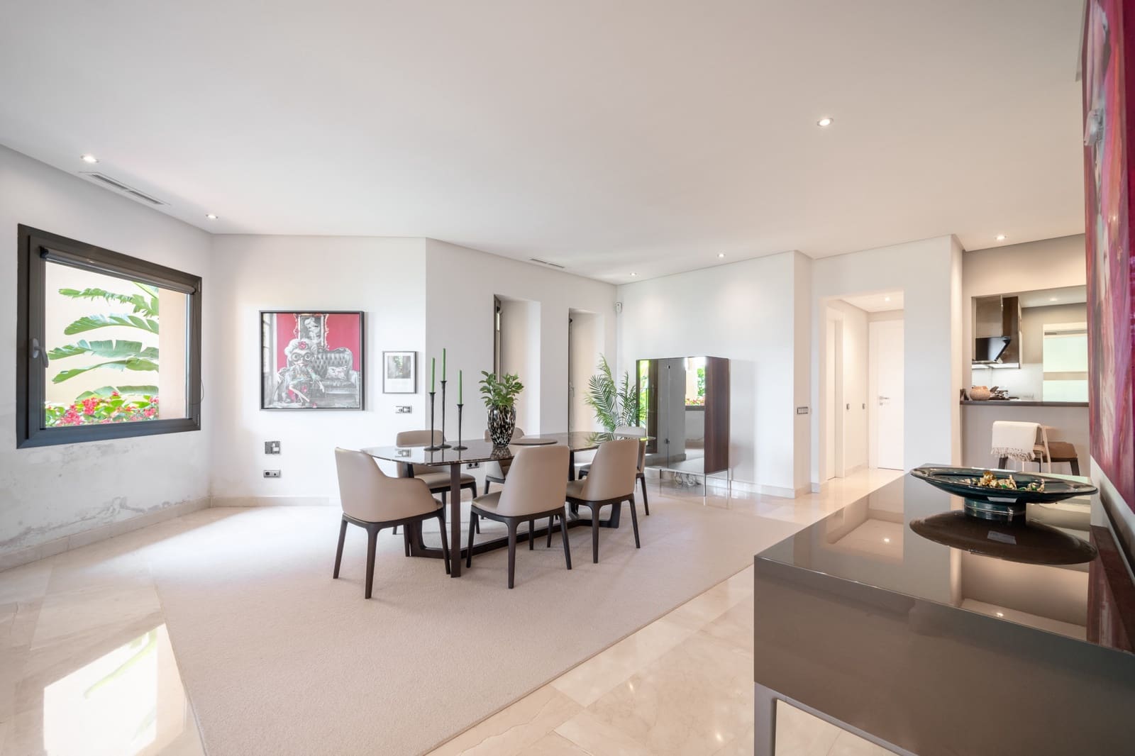 2 slaapkamer Appartement te koop in Marbella met zwembad garage - € 1.395.000 (Ref: 9145462)