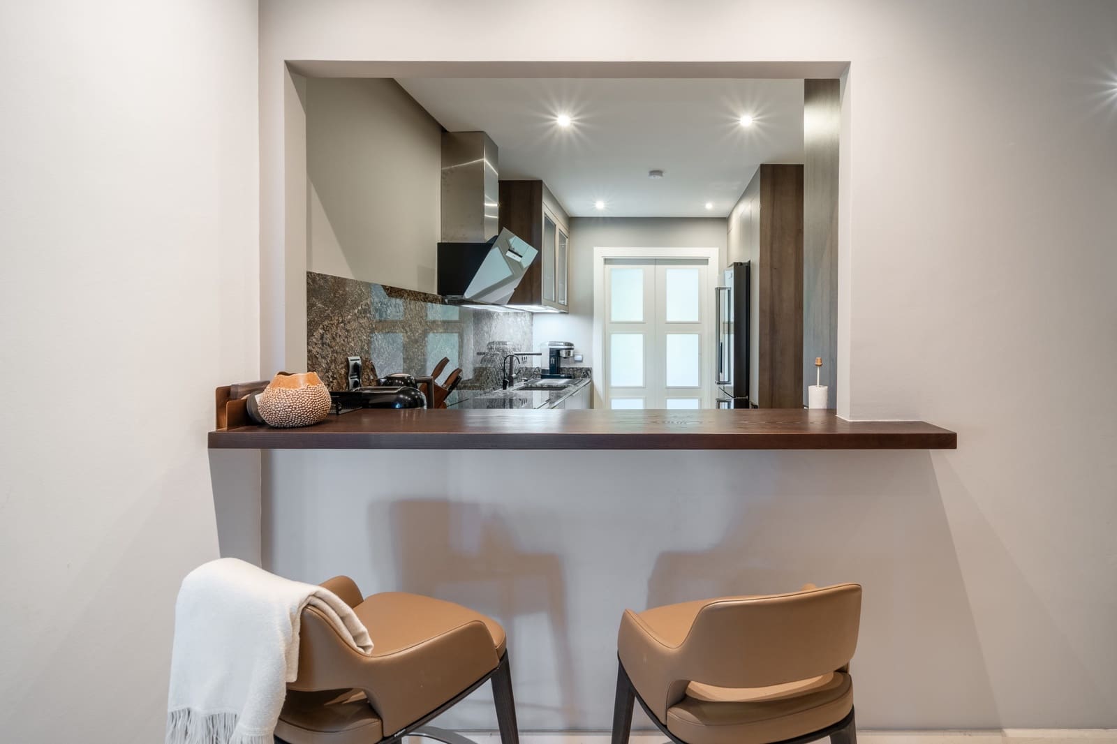 2 slaapkamer Appartement te koop in Marbella met zwembad garage - € 1.395.000 (Ref: 9145462)