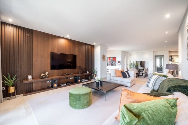 2 slaapkamer Appartement te koop in Marbella met zwembad garage - € 1.395.000 (Ref: 9145462)