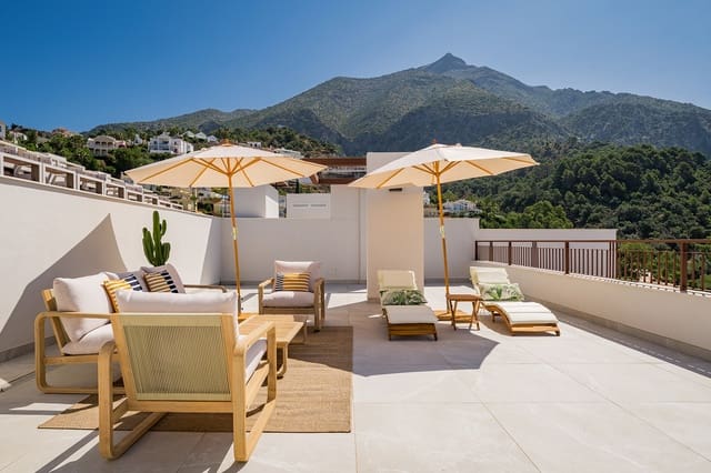 3 slaapkamer Penthouse te koop in Istán met zwembad garage - € 945.000 (Ref: 9145463)