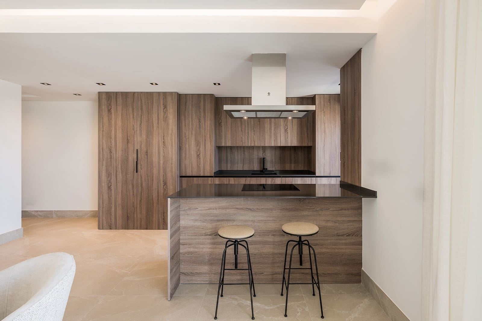 3 slaapkamer Penthouse te koop in Istan met zwembad garage - € 945.000 (Ref: 9145463)