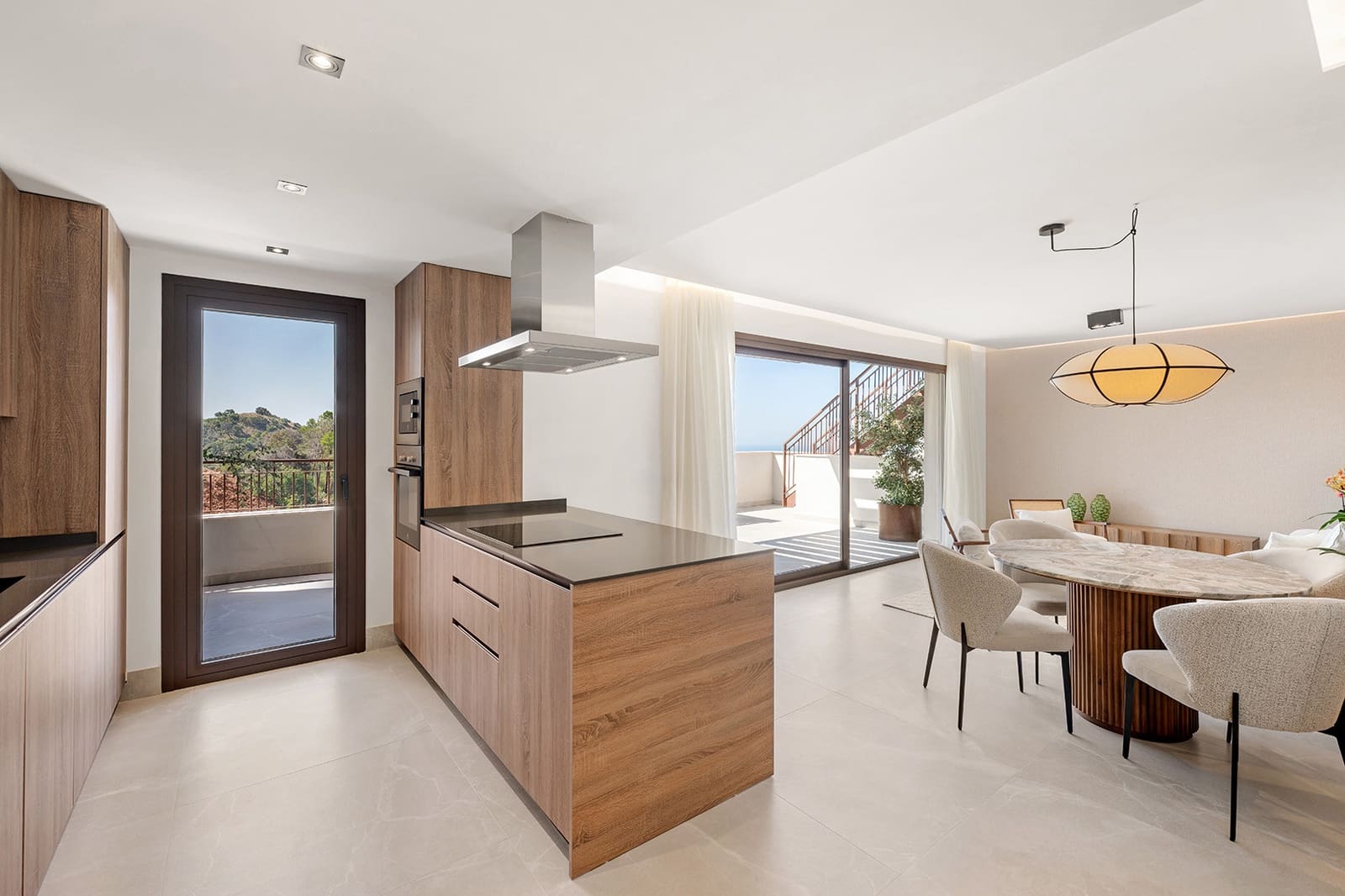 3 slaapkamer Penthouse te koop in Istan met zwembad garage - € 945.000 (Ref: 9145463)