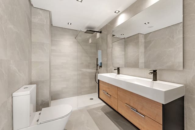 3 slaapkamer Penthouse te koop in Istán met zwembad garage - € 945.000 (Ref: 9145463)