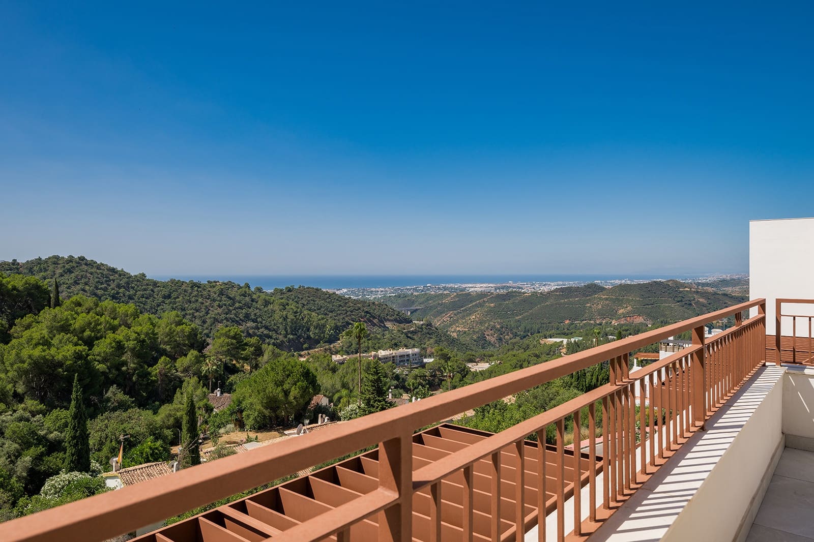 3 slaapkamer Penthouse te koop in Istan met zwembad garage - € 945.000 (Ref: 9145463)