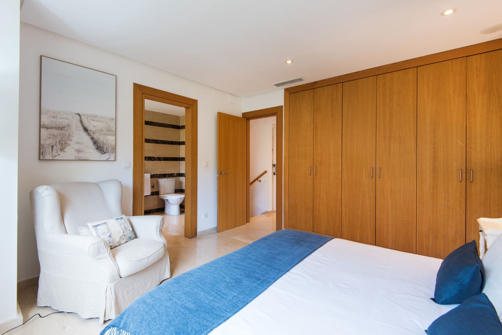 2 soverom Hus til salgs i Marbella med svømmebasseng garasje - € 850 000 (Ref: 9145464)