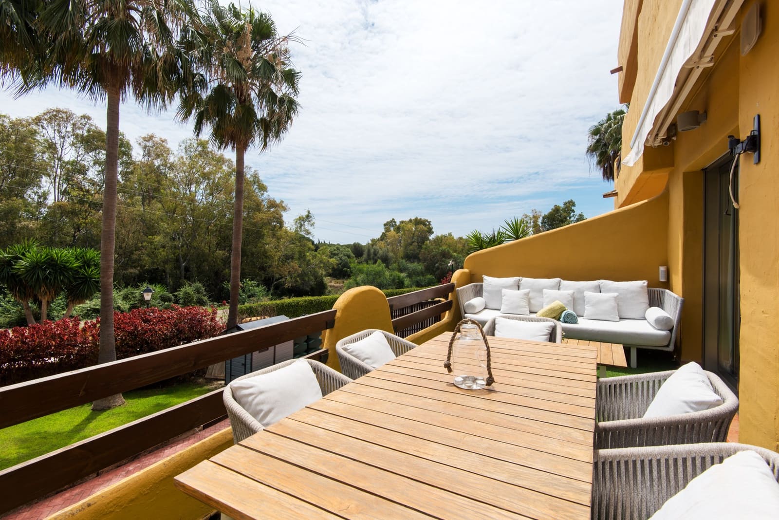 2 soverom Hus til salgs i Marbella med svømmebasseng garasje - € 850 000 (Ref: 9145464)