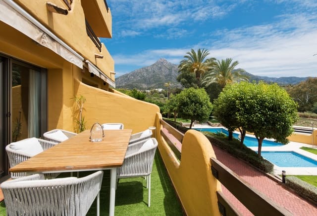 2 slaapkamer Huis te koop in Marbella met zwembad garage - € 850.000 (Ref: 9145464)