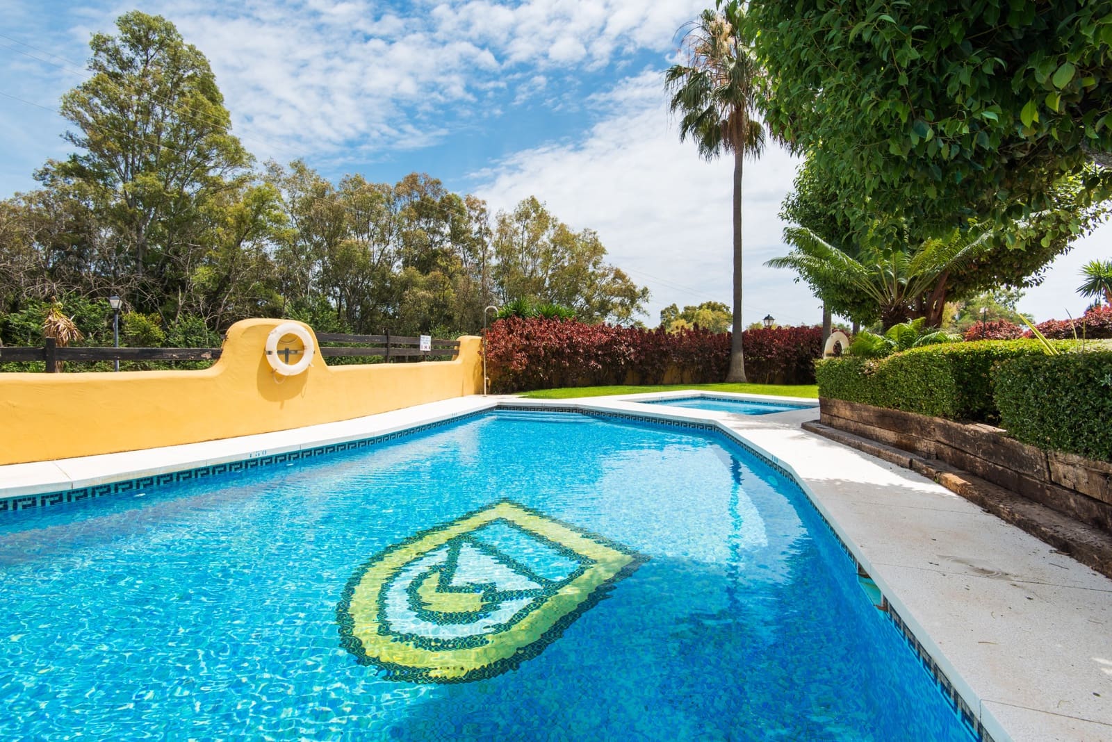 2 soverom Hus til salgs i Marbella med svømmebasseng garasje - € 850 000 (Ref: 9145464)