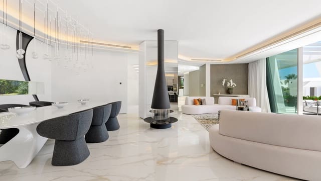 6 sypialnia Willa na sprzedaż w Marbella z basenem garażem - 11 950 000 € (Ref: 9146994)