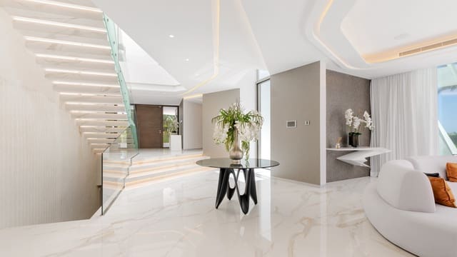 6 sypialnia Willa na sprzedaż w Marbella z basenem garażem - 11 950 000 € (Ref: 9146994)