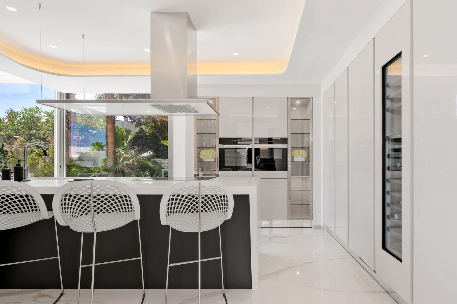 6 soveværelse Villa til salg i Marbella med swimmingpool garage - € 11.950.000 (Ref: 9146994)