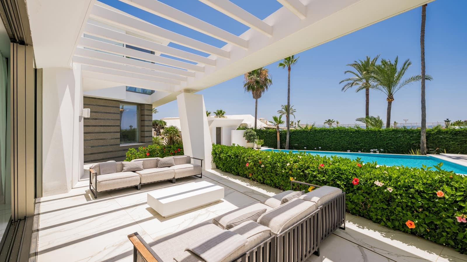 6 soveværelse Villa til salg i Marbella med swimmingpool garage - € 11.950.000 (Ref: 9146994)