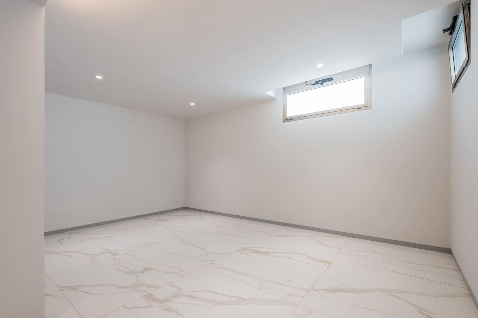 6 soveværelse Villa til salg i Marbella med swimmingpool garage - € 11.950.000 (Ref: 9146994)