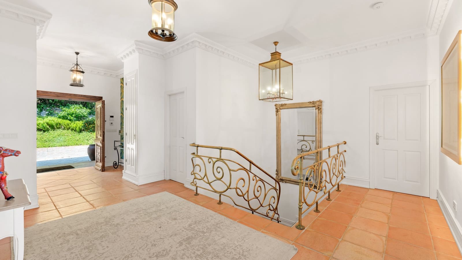 5 bedroom Villa for sale in Golden Mile with pool garage - € 3,850,000 (Ref: 9146995)