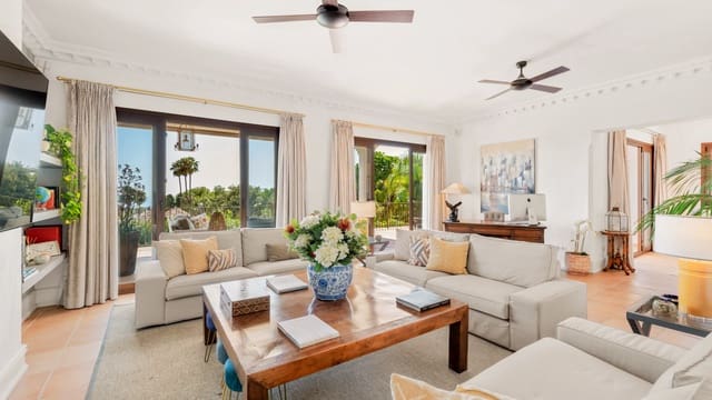 5 bedroom Villa for sale in Golden Mile, Marbella with pool garage - € 3,850,000 (Ref: 9146995)