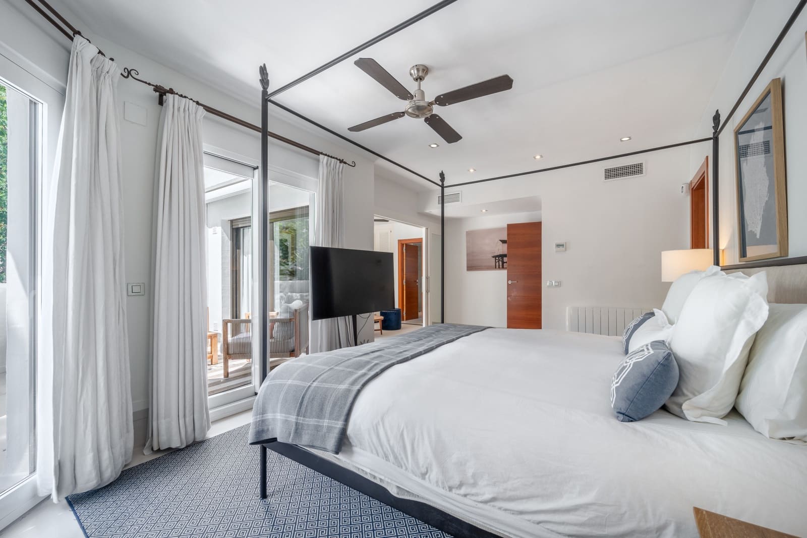 4 slaapkamer Penthouse te koop in Marbella met zwembad - € 1.295.000 (Ref: 9151846)