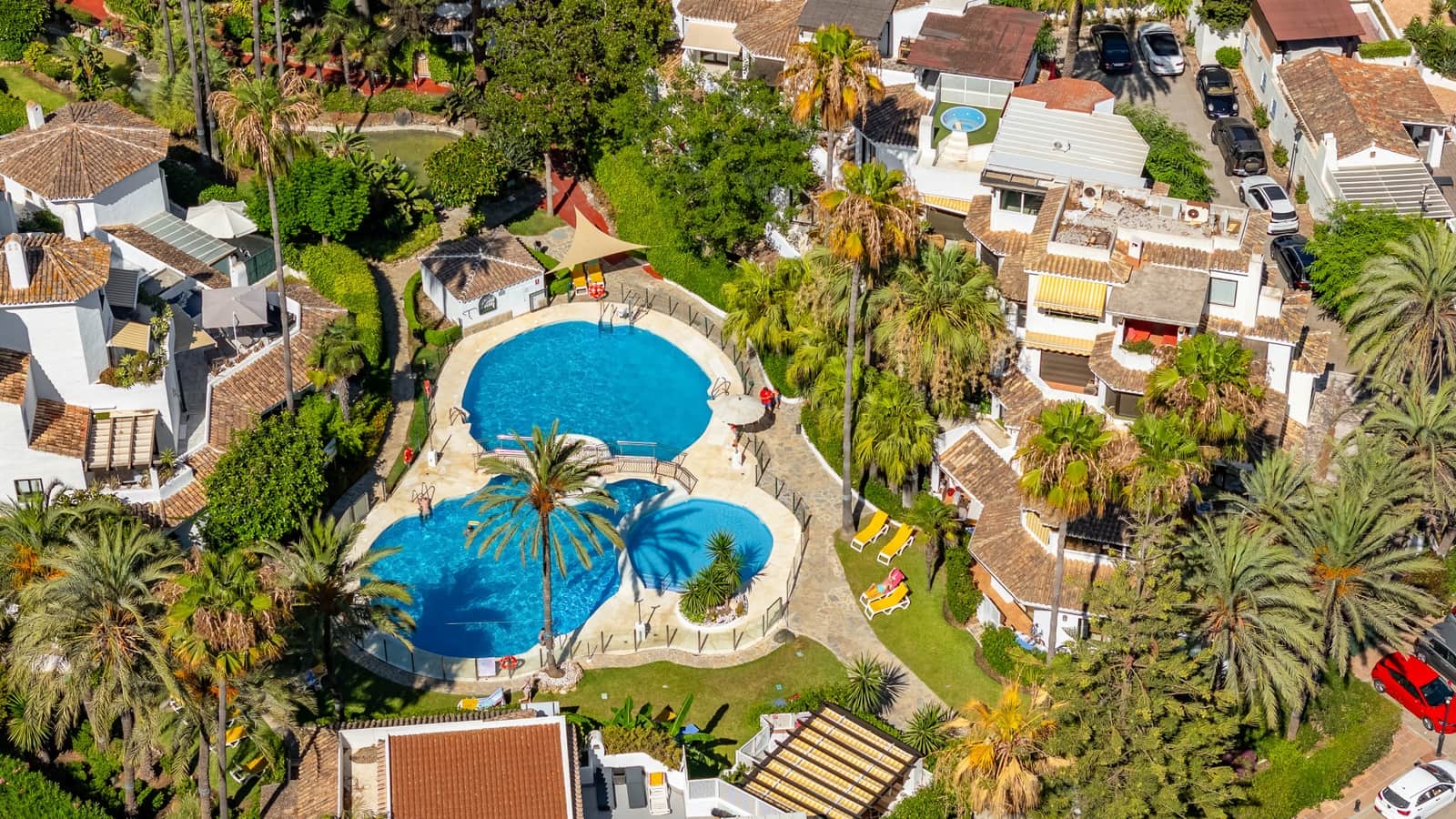 4 slaapkamer Penthouse te koop in Marbella met zwembad - € 1.295.000 (Ref: 9151846)
