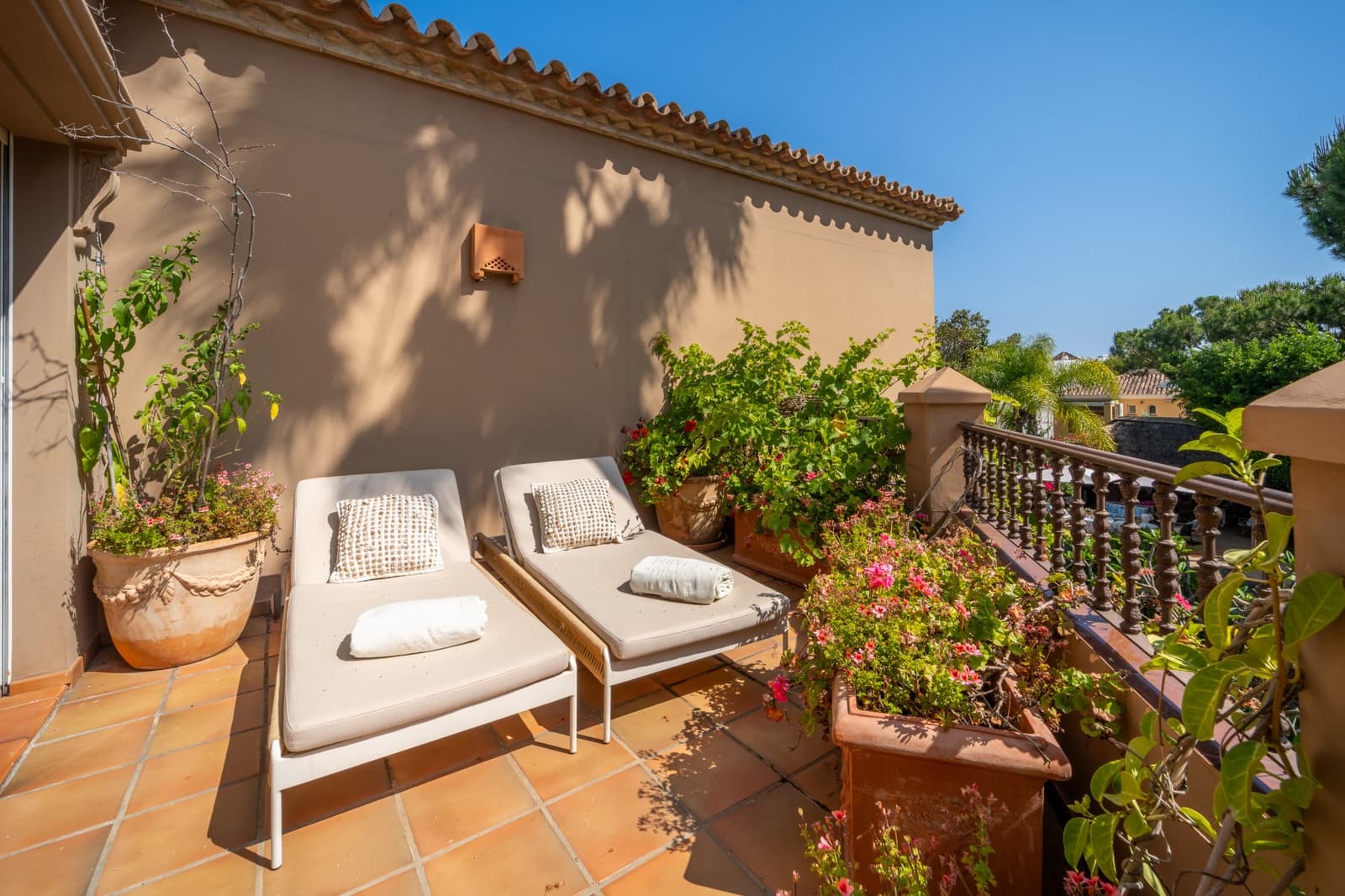 Villa/Maison de 6 chambres à louer à Marbella avec piscine garage - 12 000 € (Ref: 9153023)