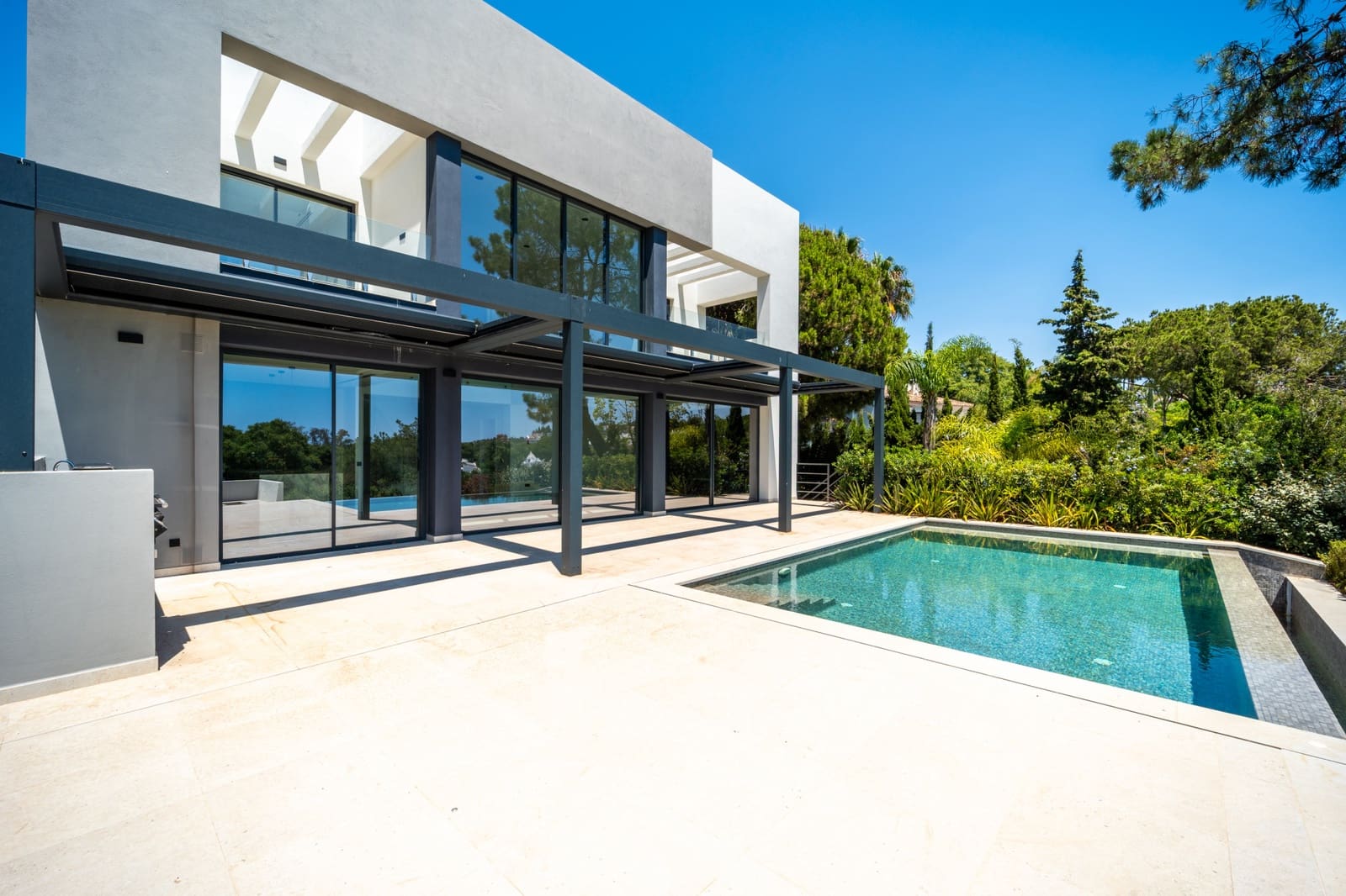 4 sypialnia Willa na sprzedaż w Marbella z basenem garażem - 3 350 000 € (Ref: 9163656)