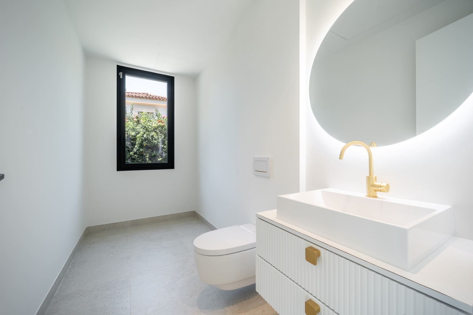 4 sypialnia Willa na sprzedaż w Marbella z basenem garażem - 3 350 000 € (Ref: 9163656)