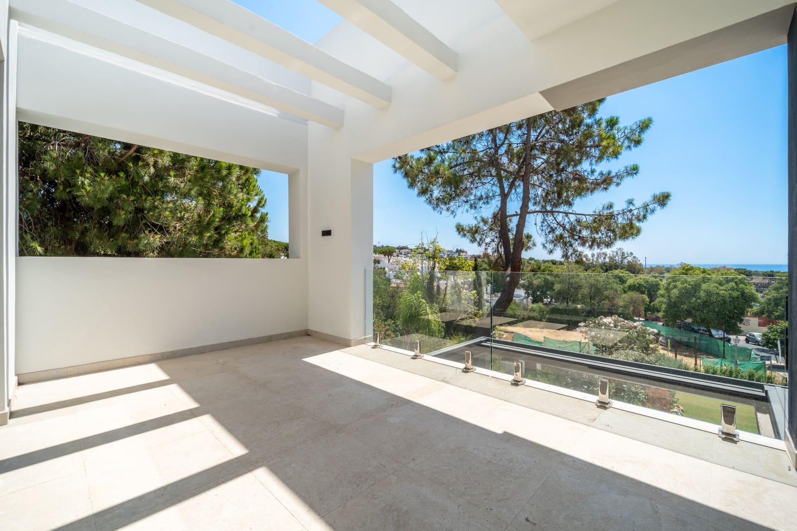 4 sypialnia Willa na sprzedaż w Marbella z basenem garażem - 3 350 000 € (Ref: 9163656)