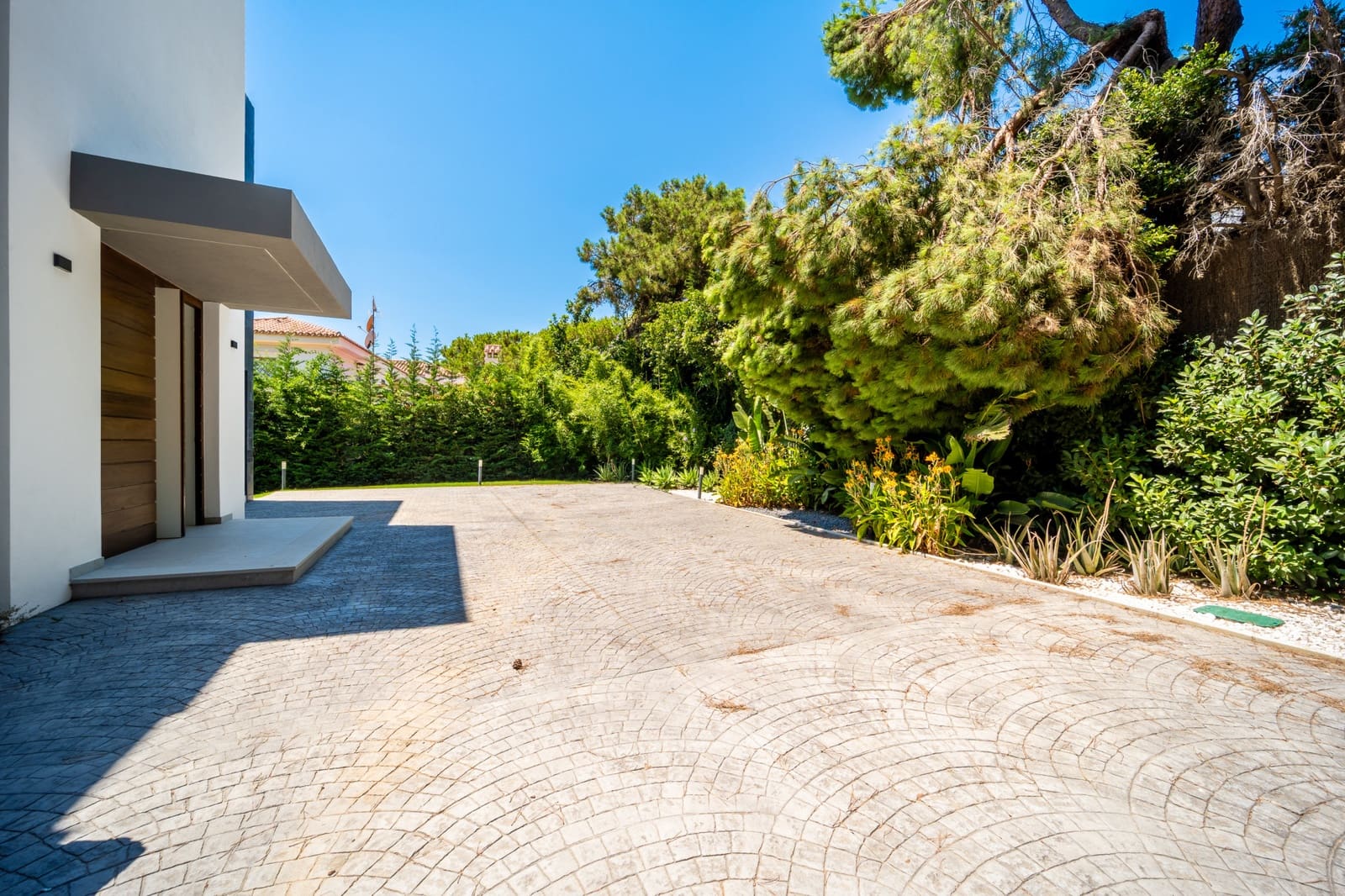 4 sypialnia Willa na sprzedaż w Marbella z basenem garażem - 3 350 000 € (Ref: 9163656)