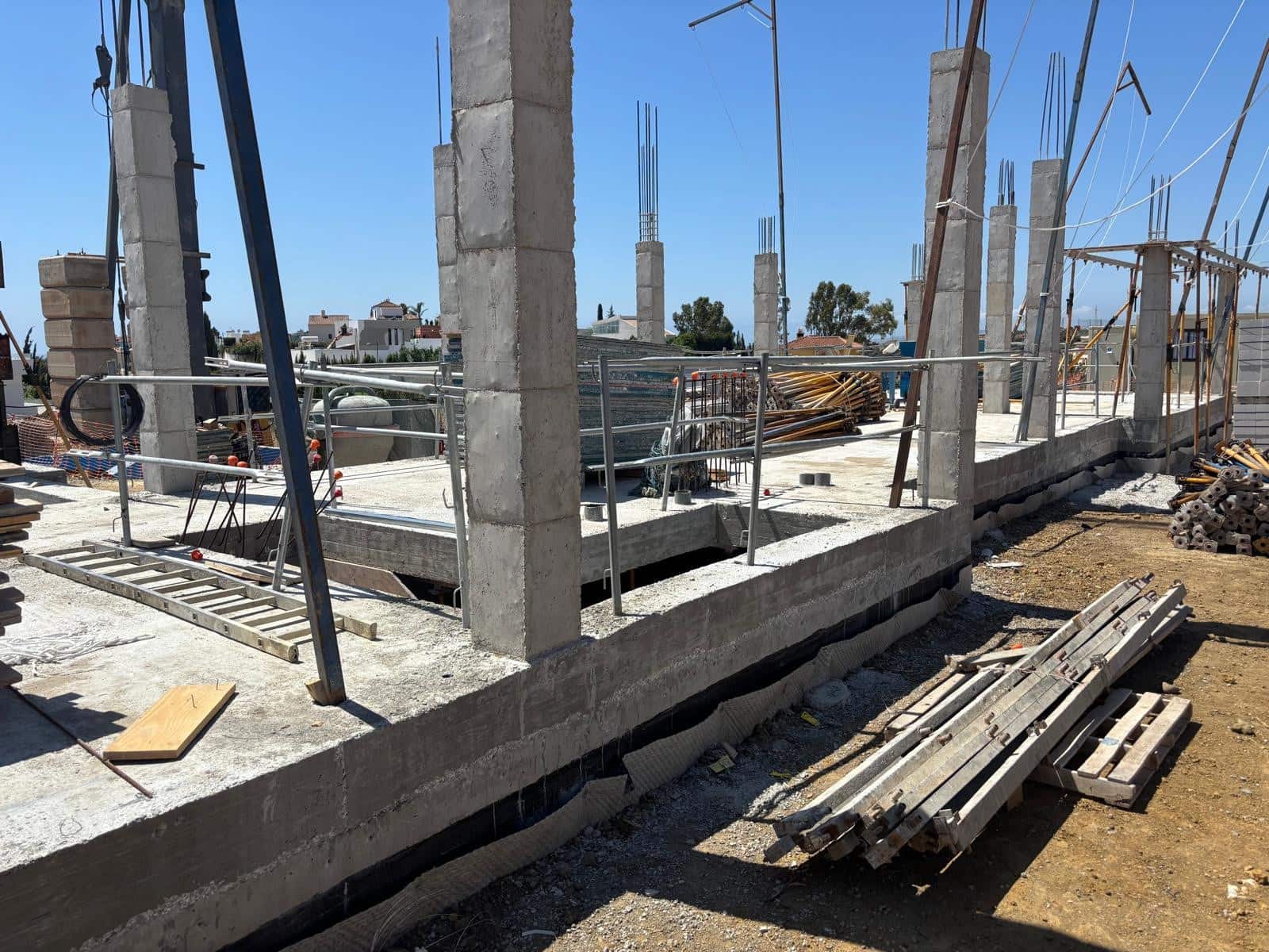 3 slaapkamer Villa te koop in Estepona met zwembad garage - € 2.499.900 (Ref: 9186834)