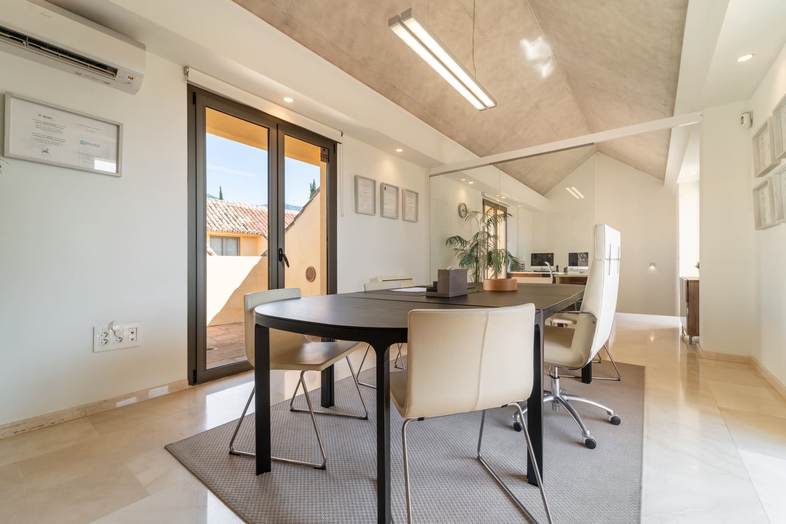 Kontor til salg i Golden Mile med garage - € 420.000 (Ref: 9186835)