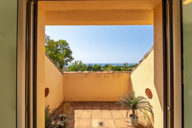 Office for sale in Golden Mile, Marbella with garage - € 420,000 (Ref: 9186835)