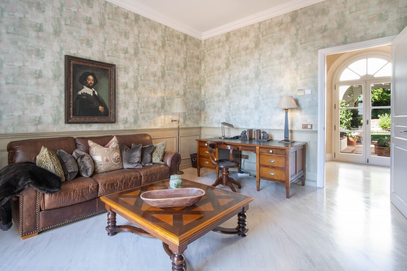 5 slaapkamer Villa te koop in Marbella met zwembad garage - € 13.800.000 (Ref: 9186836)