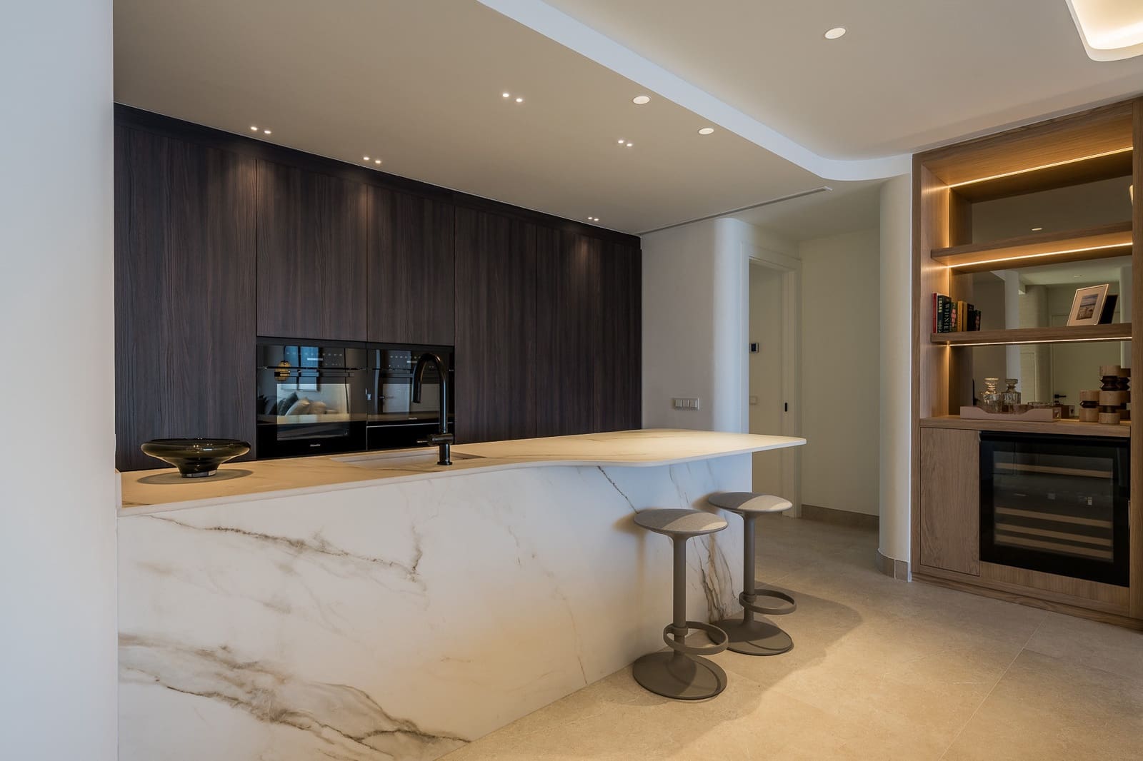 3 chambre Penthouse à vendre à Estepona avec piscine garage - 2 995 000 € (Ref: 9188385)