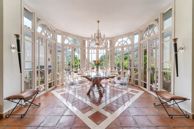 7 sypialnia Willa do wynajęcia w Marbella z basenem garażem - 11 000 € (Ref: 9190597)