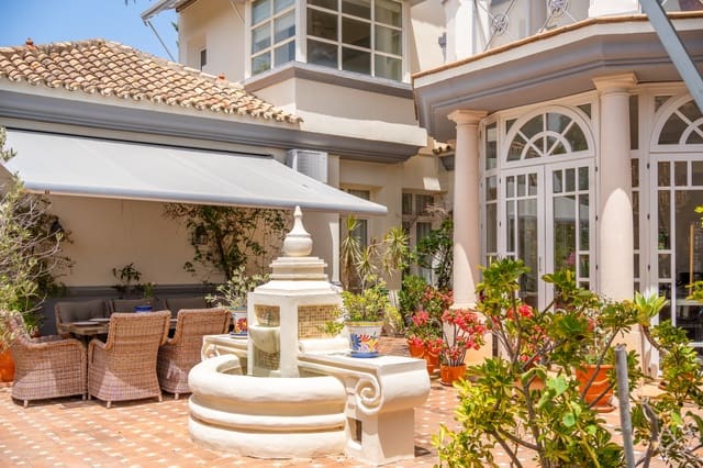 7 sypialnia Willa do wynajęcia w Marbella z basenem garażem - 11 000 € (Ref: 9190597)