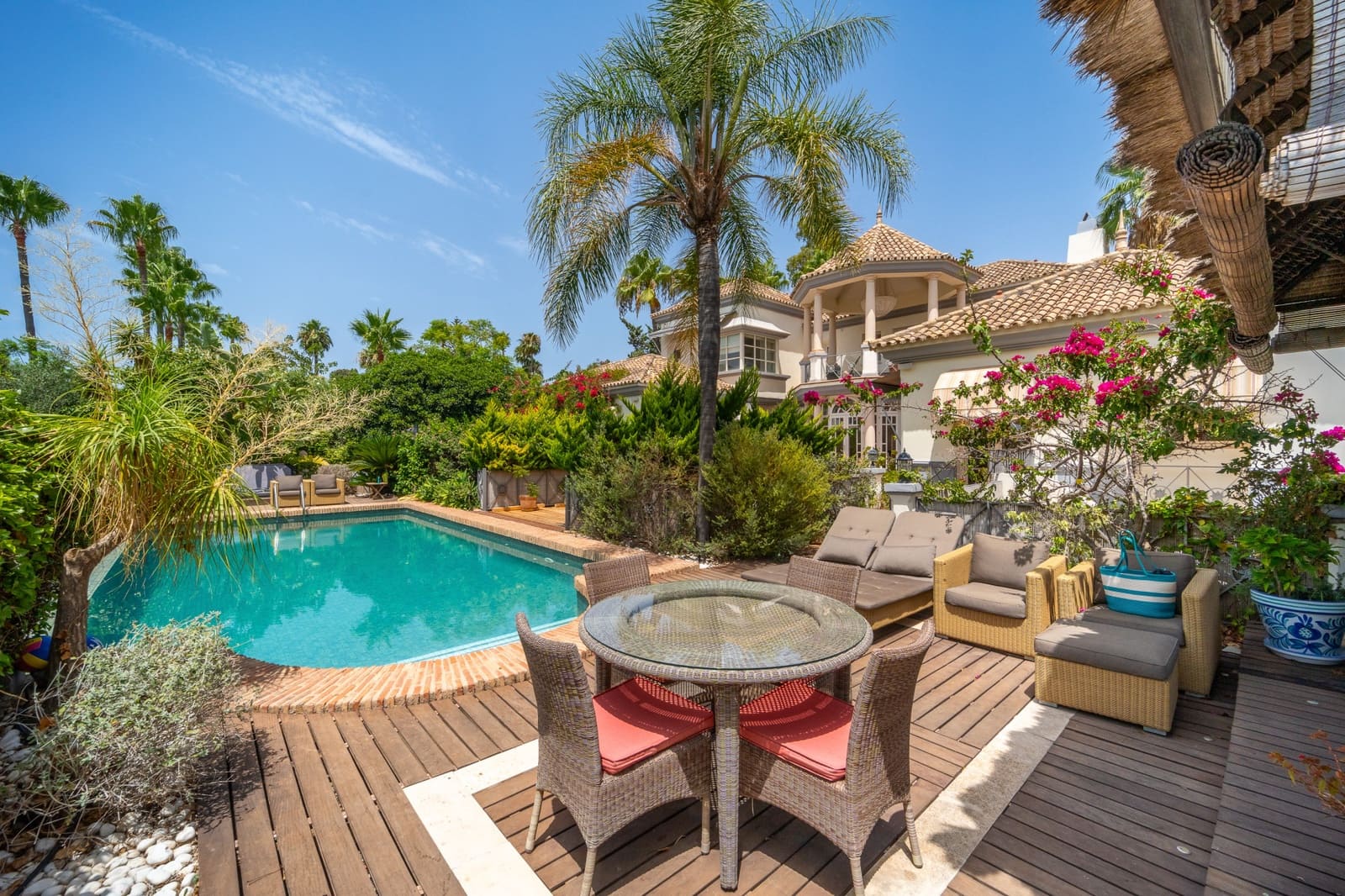 7 bedroom Villa for rent in Marbella with pool garage - € 11,000 (Ref: 9190597)