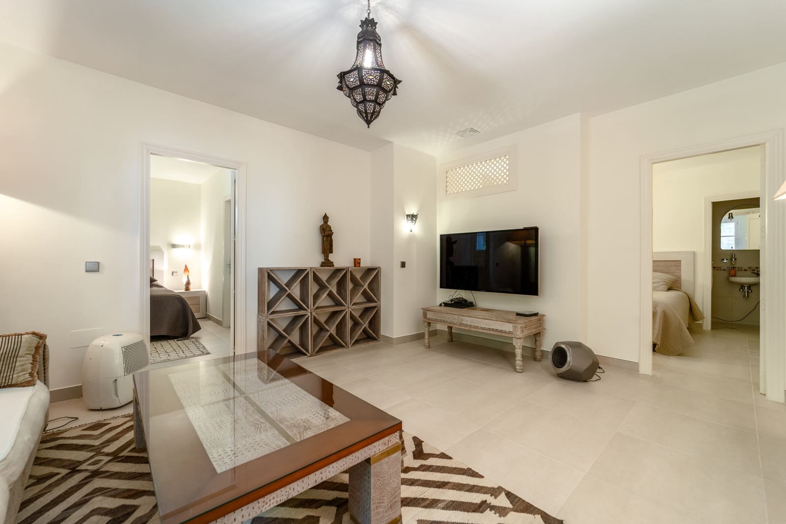7 bedroom Villa for rent in Marbella with pool garage - € 11,000 (Ref: 9190597)