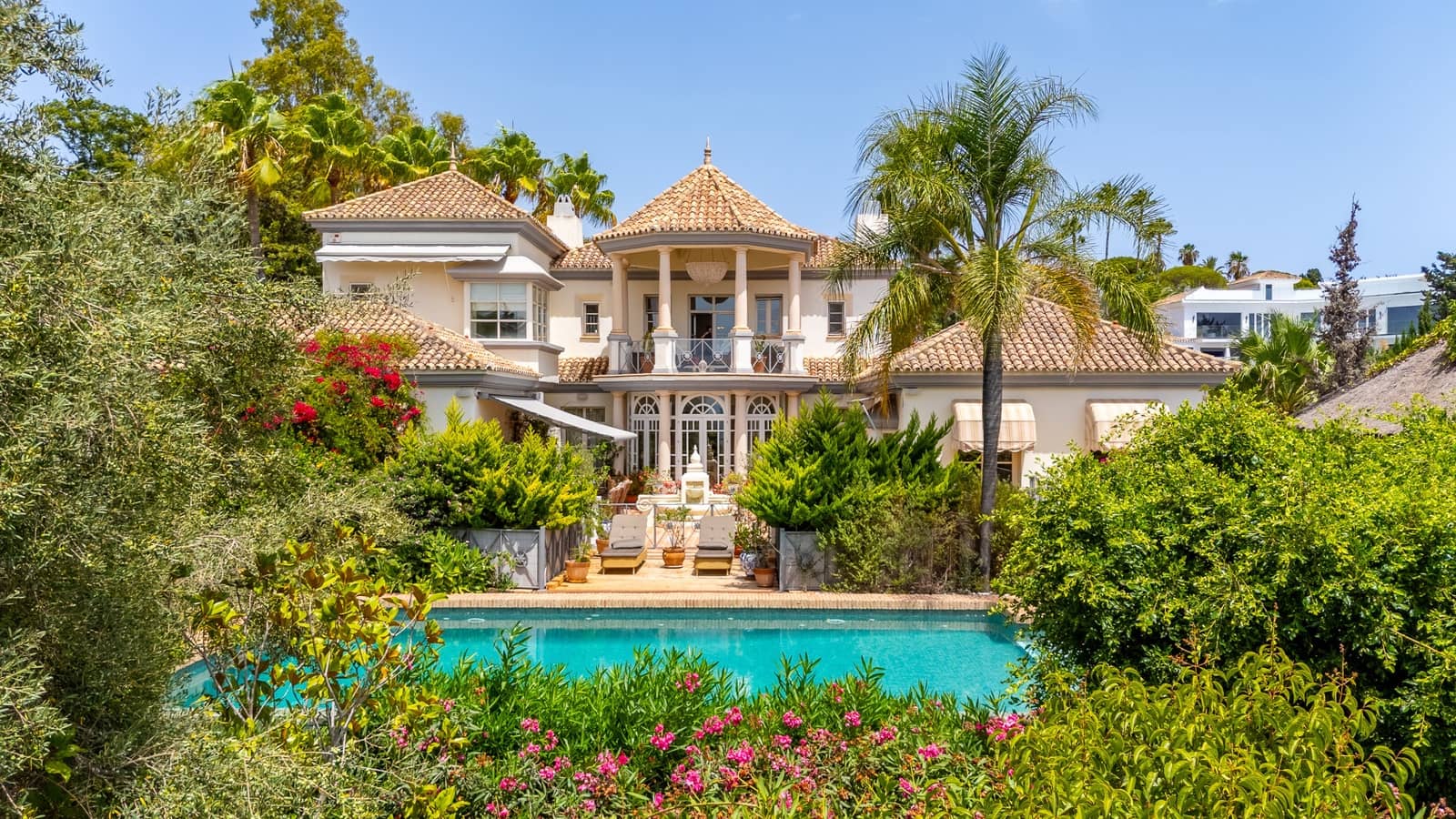 7 bedroom Villa for rent in Marbella with pool garage - € 11,000 (Ref: 9190597)