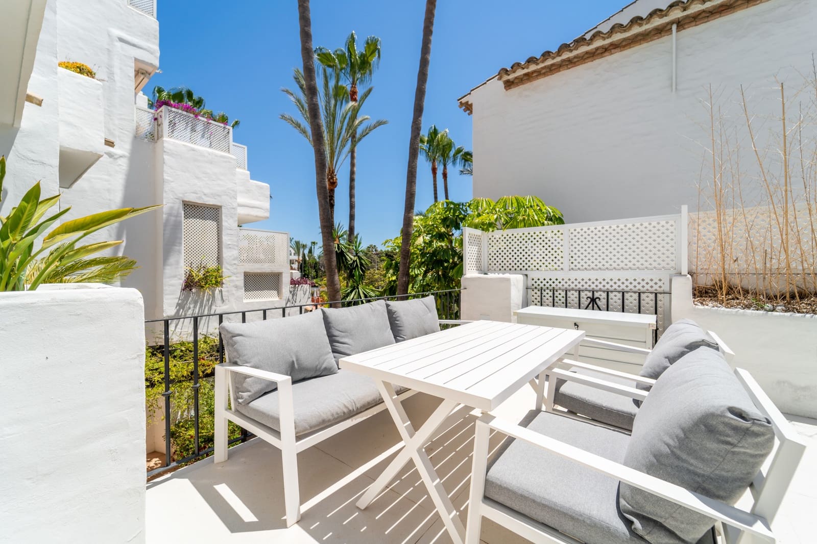 3 makuuhuone Huoneisto myytävänä paikassa Marbella mukana uima-altaan 
autotalli - 3 350 000 € (Ref: 9191018)