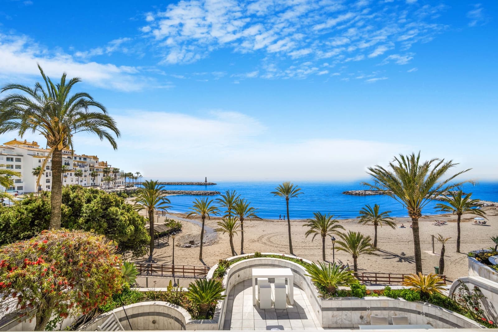 4 Zimmer Apartment zu verkaufen in Marbella mit Pool Garage - 4.950.000 € (Ref: 9192276)