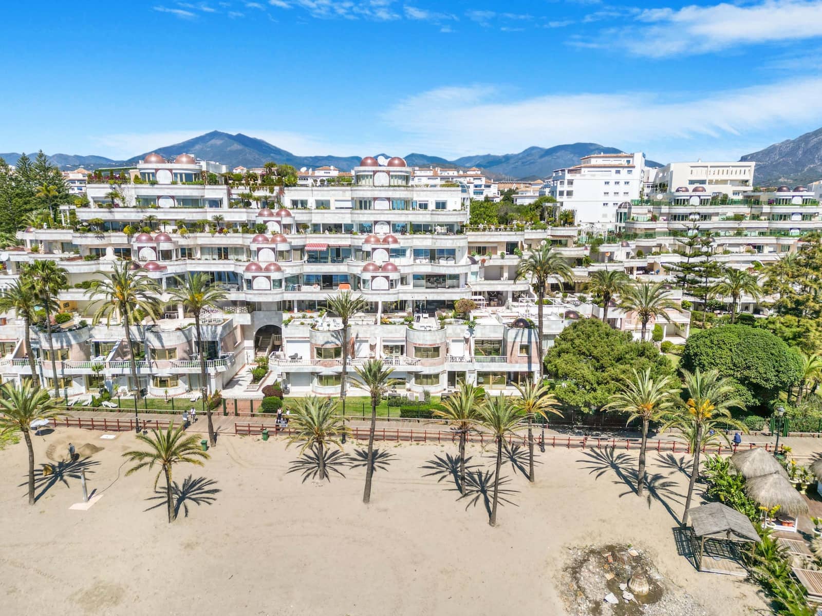 4 Zimmer Apartment zu verkaufen in Marbella mit Pool Garage - 4.950.000 € (Ref: 9192276)