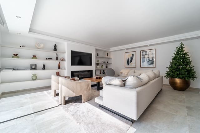 5 slaapkamer Villa te koop in Marbella met zwembad garage - € 2.350.000 (Ref: 9192277)