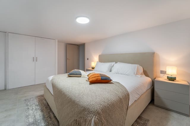 5 slaapkamer Villa te koop in Marbella met zwembad garage - € 2.350.000 (Ref: 9192277)