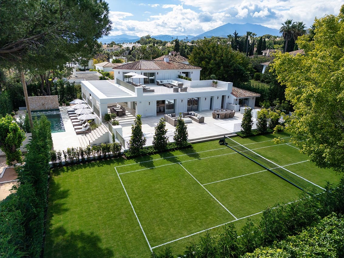 6 sypialnia Willa na sprzedaż w Marbella z basenem garażem - 8 950 000 € (Ref: 9192278)