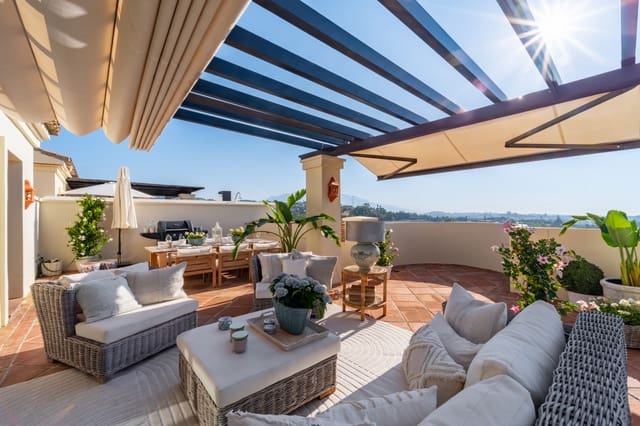 3 quarto Penthouse para venda em Benahavís com piscina garagem - 1 275 000 € (Ref: 9193732)