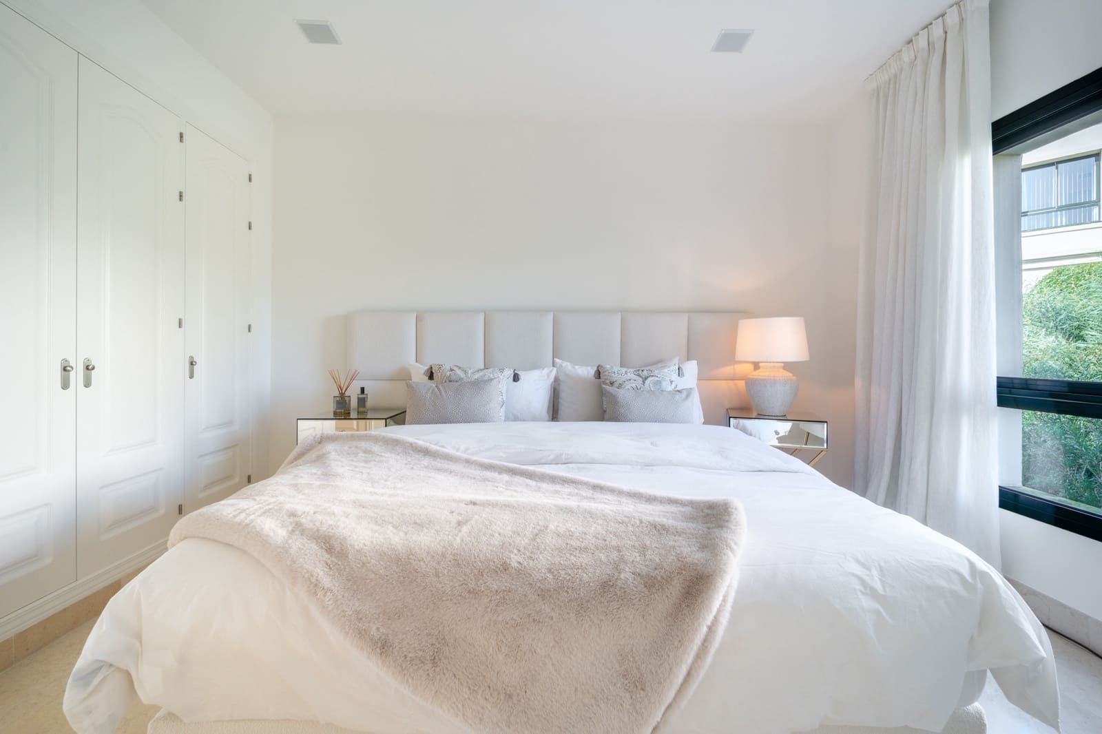 3 sypialnia Penthouse na sprzedaż w Benahavis z basenem garażem - 1 275 000 € (Ref: 9193732)