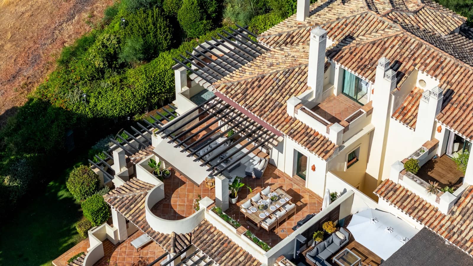 3 sypialnia Penthouse na sprzedaż w Benahavis z basenem garażem - 1 275 000 € (Ref: 9193732)
