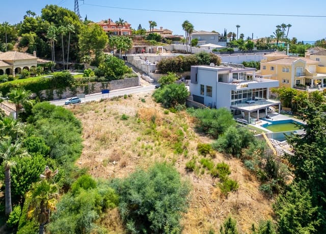 Building Plot for sale in Estepona - € 895,000 (Ref: 9200414)