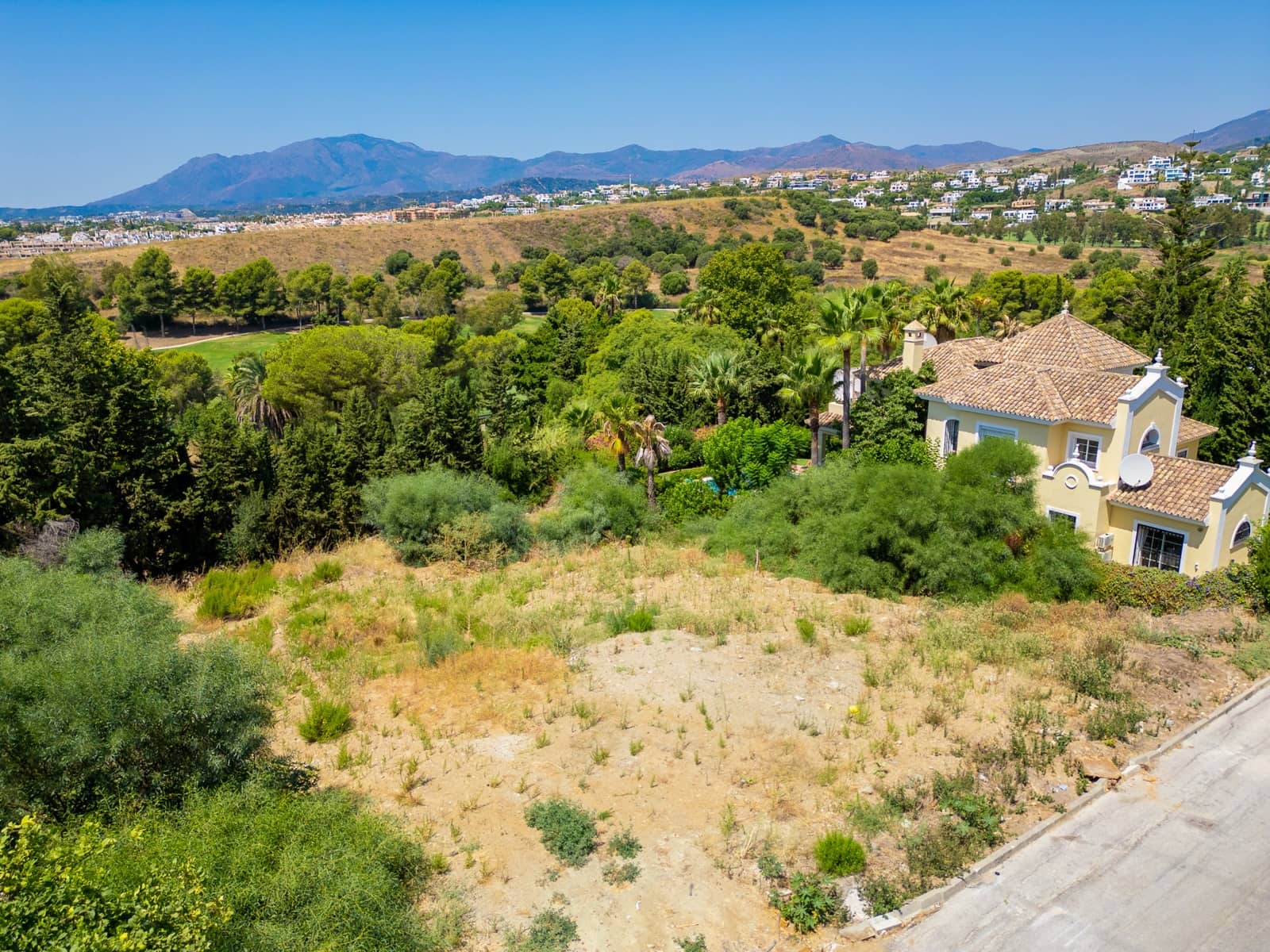 Bouwgrond te koop in Estepona - € 895.000 (Ref: 9200414)