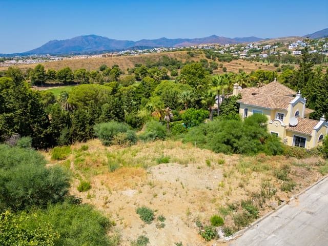 Działka budowlana na sprzedaż w Estepona - 895 000 € (Ref: 9200414)