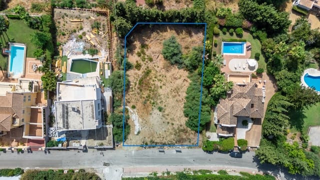 Działka budowlana na sprzedaż w Estepona - 895 000 € (Ref: 9200414)